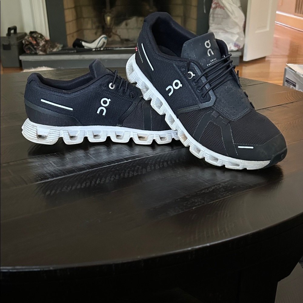 On Running Men's Black and White Athletic Shoes